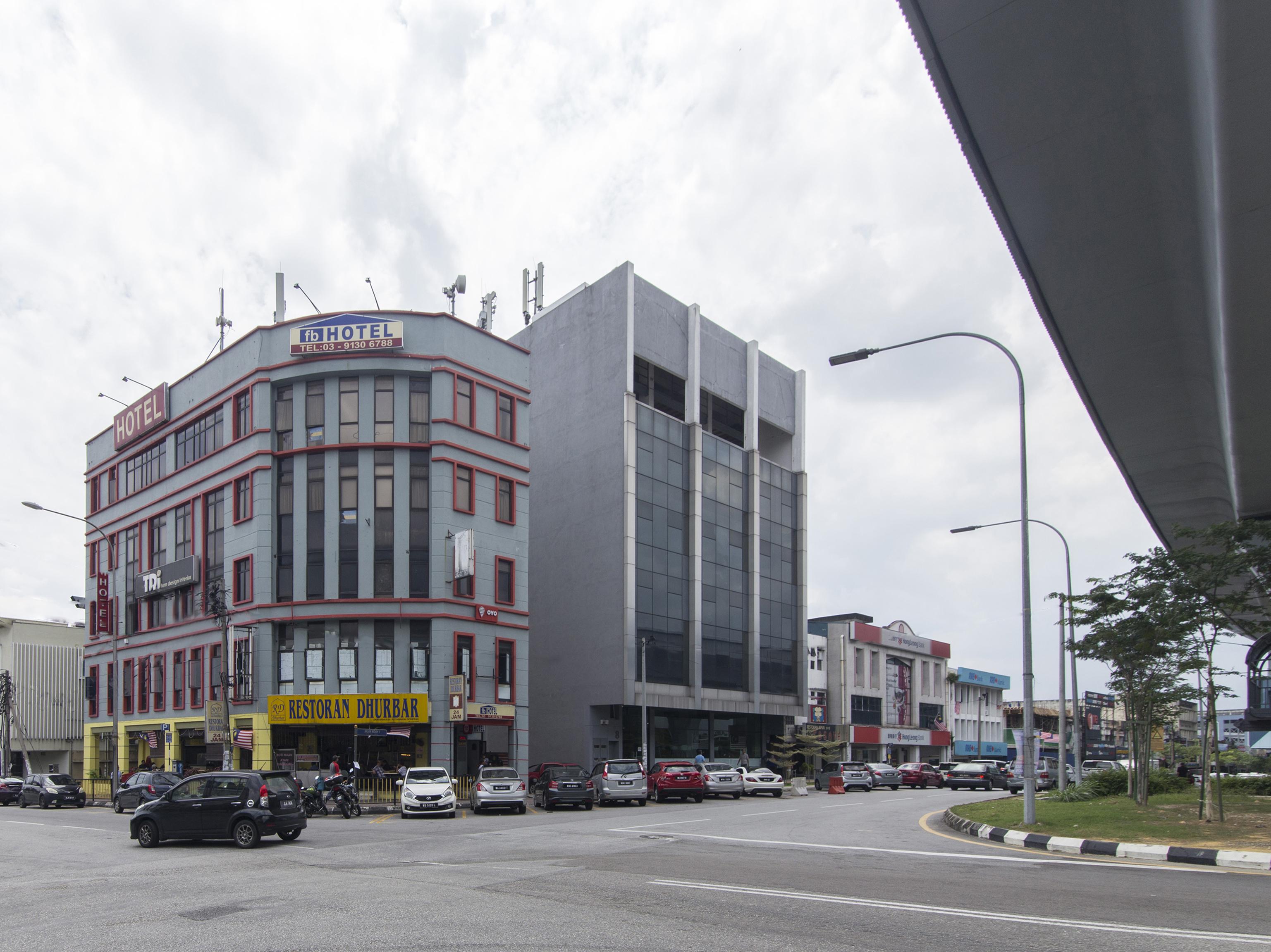 Oyo 162 Fb Hotel — Photos 3